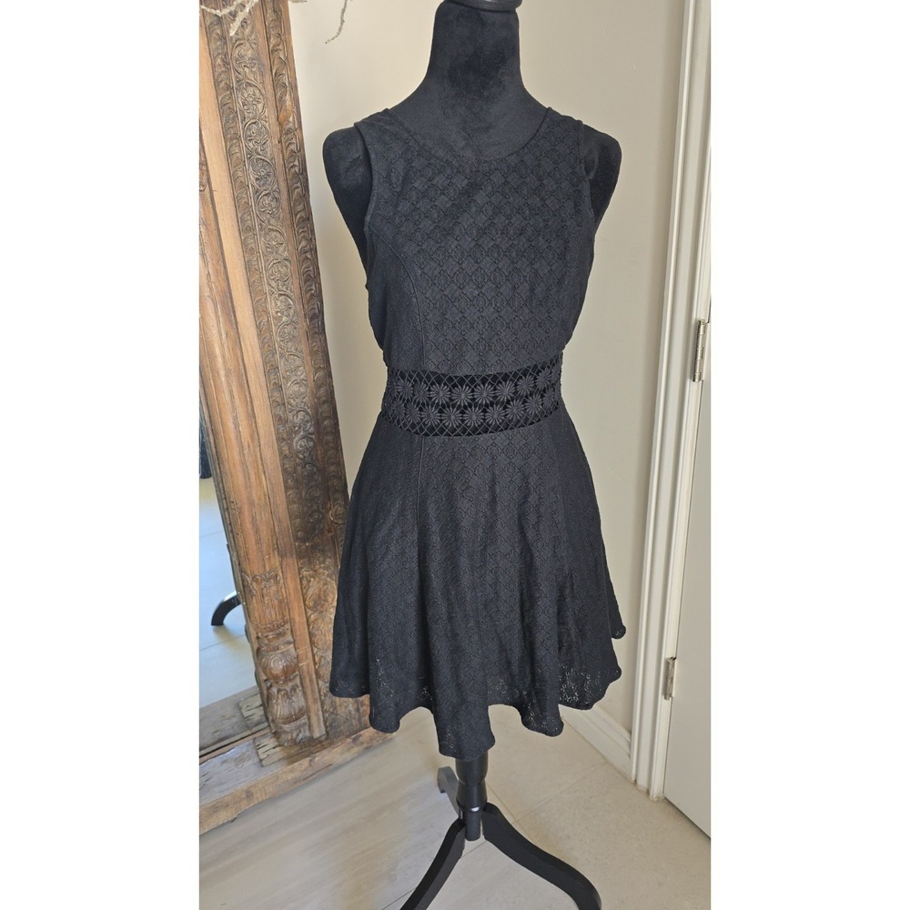 Free People Black Floral Embroidered Sleeveless A Line Peekaboo Dress Size 4 - Picture 4 of 13
